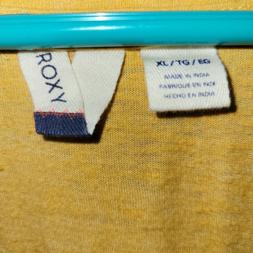 Roxy t shirt - Picture 3 of 9